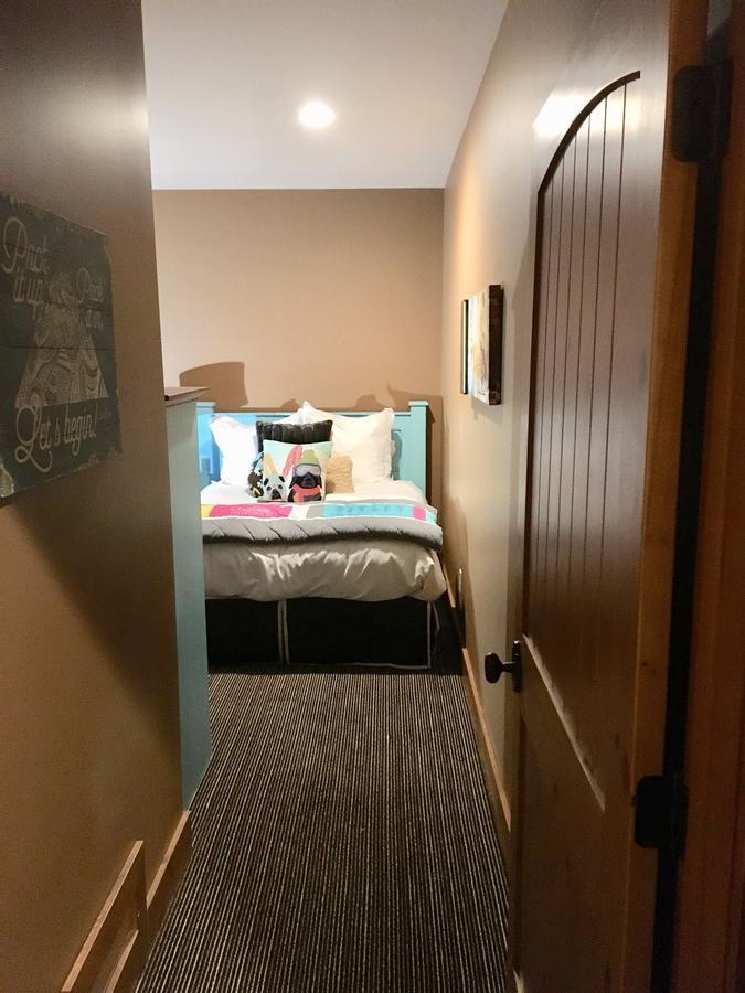Boyne Mountain Creekside Condo Boyne Falls Экстерьер фото